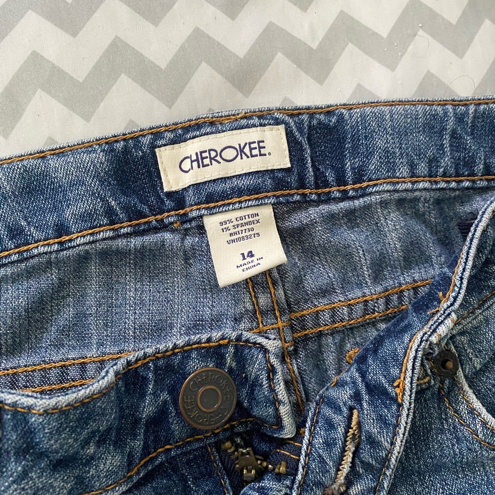Jeans - Picture 3 of 3